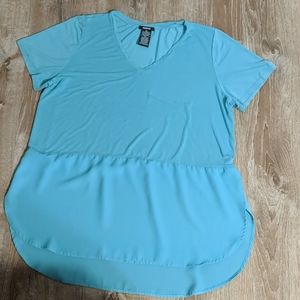Premise vee neck tee